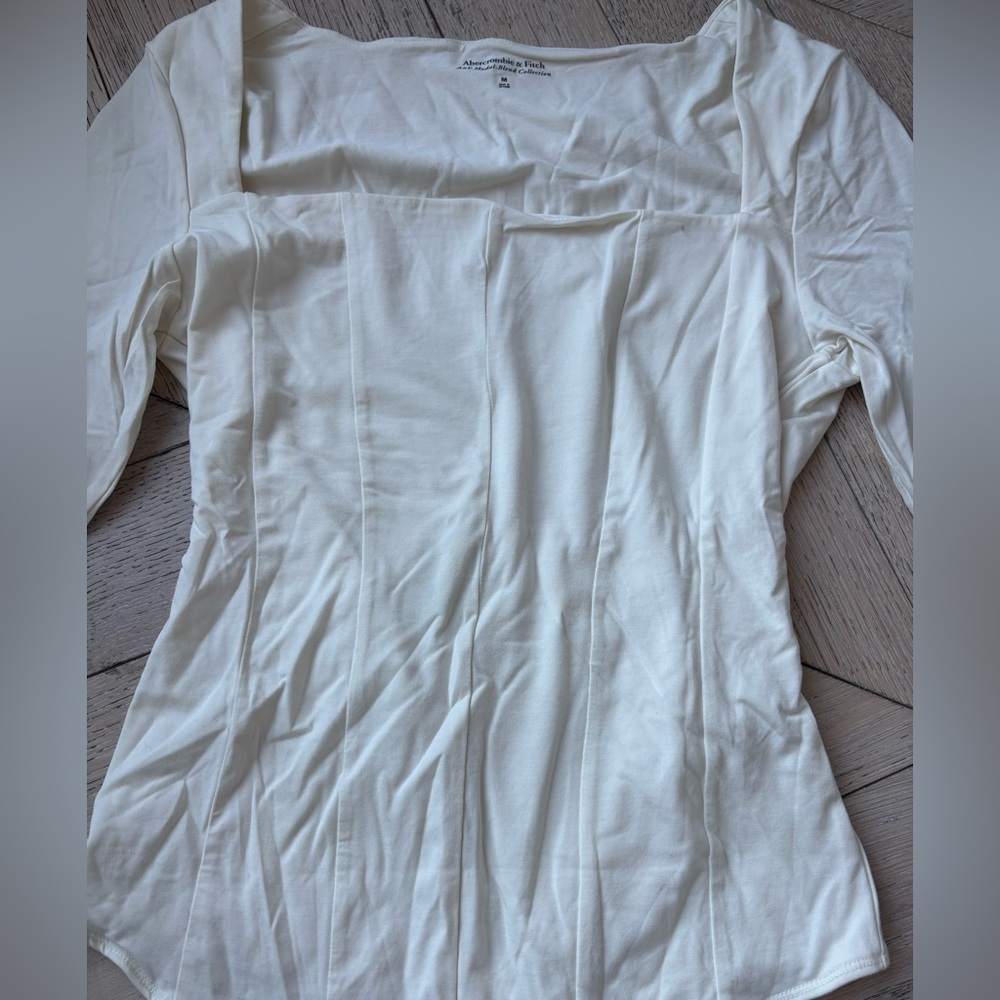 EUC Abercrombie white stitch bodysuit - Picture 3 of 5